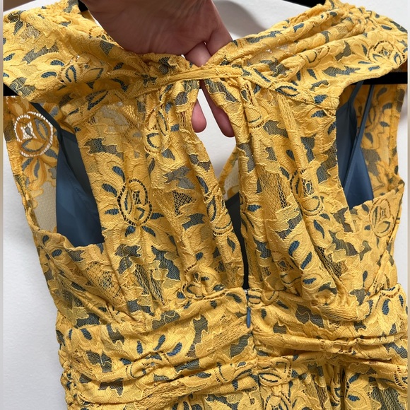 Anthropologie: Tracy Reese Niki A-line Dress Yellow lace overlay - Picture 6 of 7